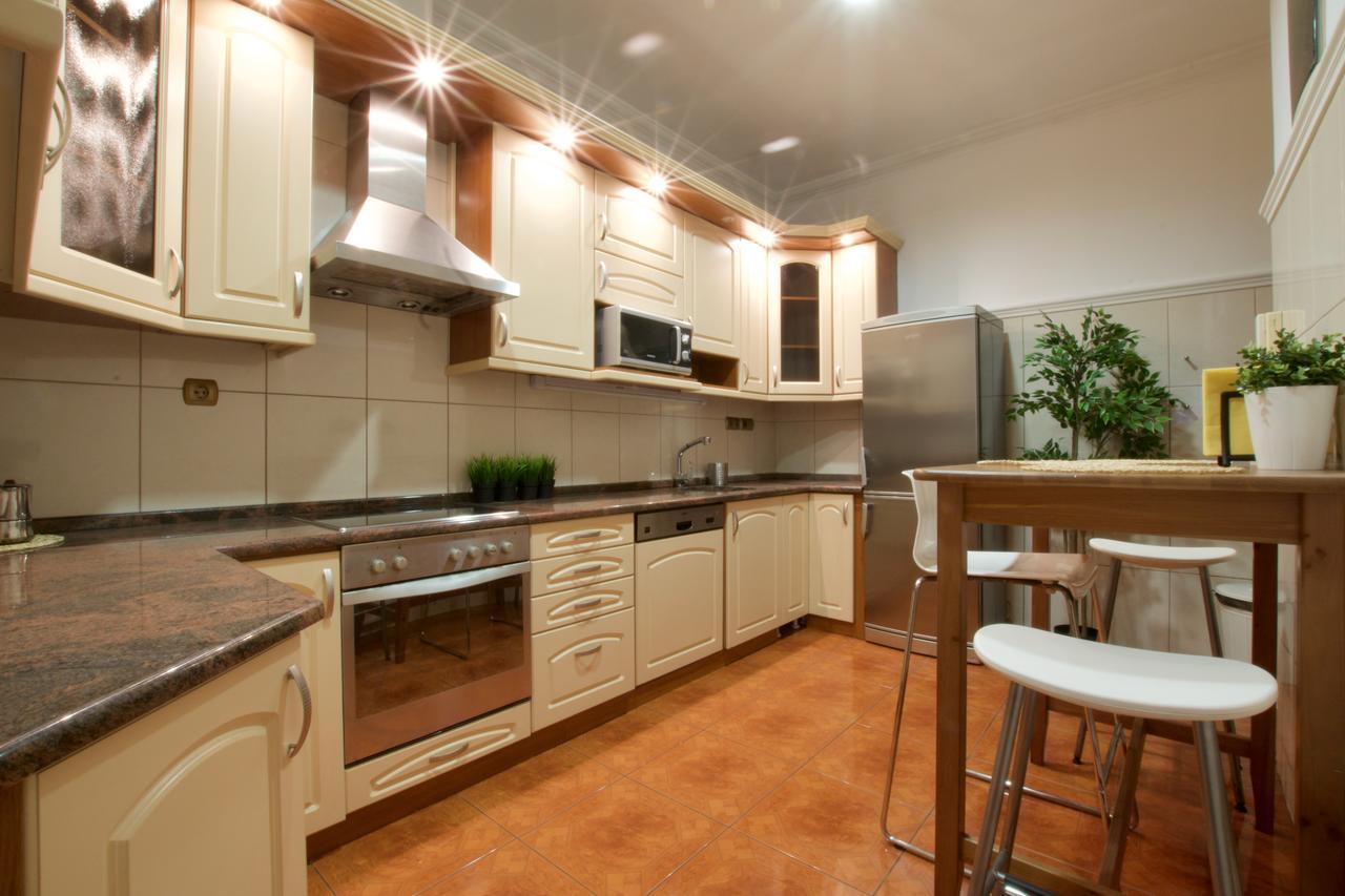 Standerd Apartment By Hi5 - Lovag Family Suites Budapest Exteriör bild